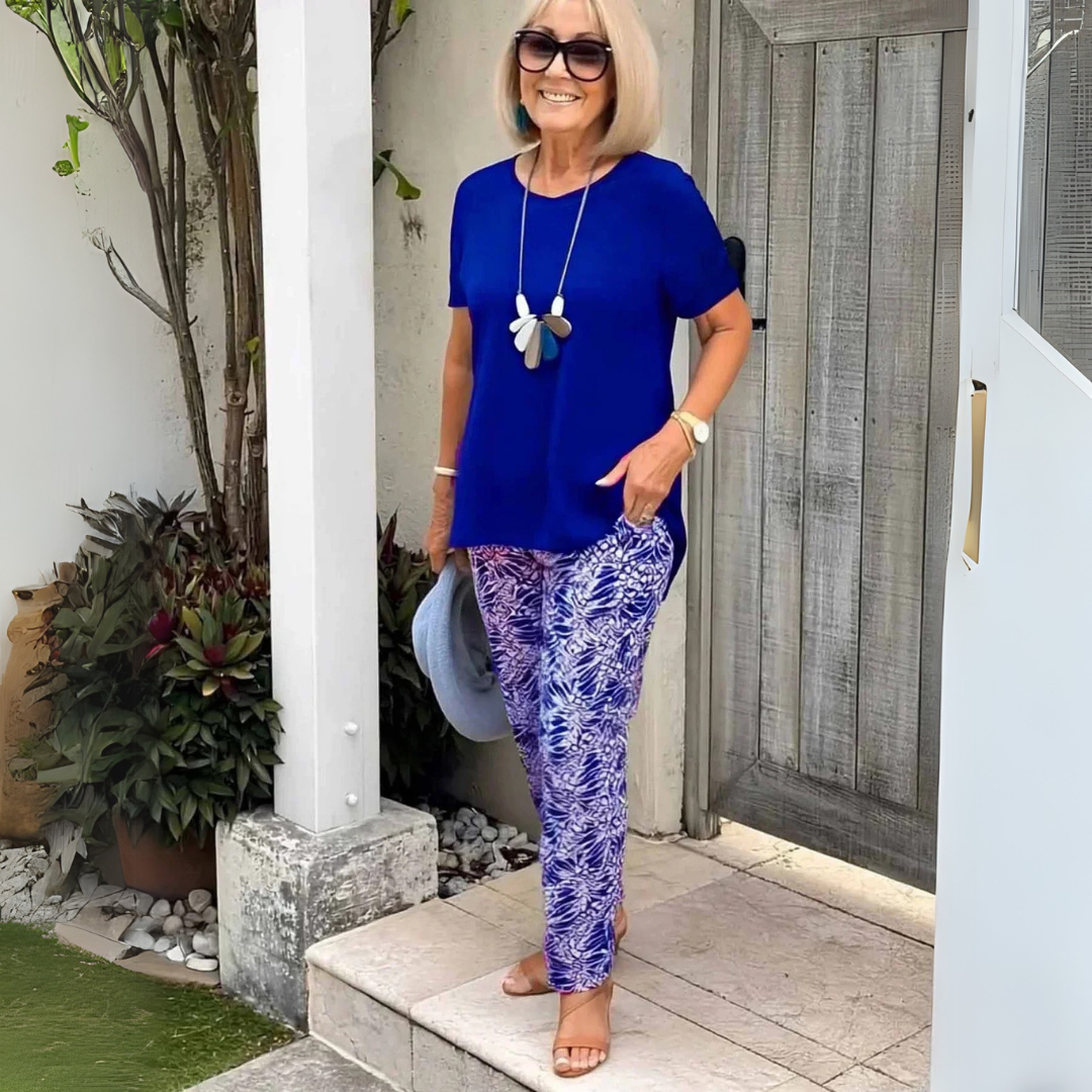 Yvonne | Elegant two-piece set with a beautifully shaped fit