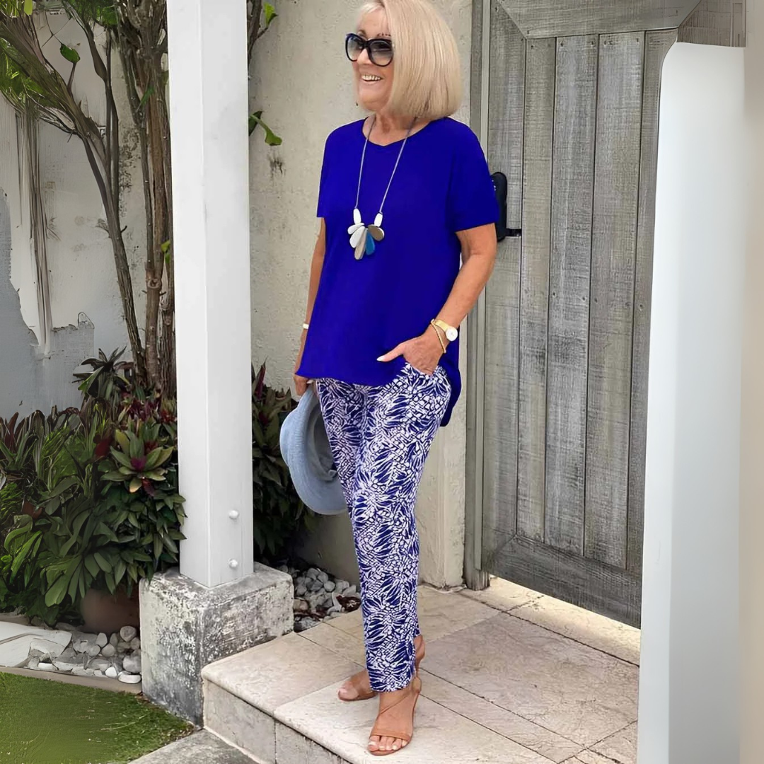 Yvonne | Elegant two-piece set with a beautifully shaped fit