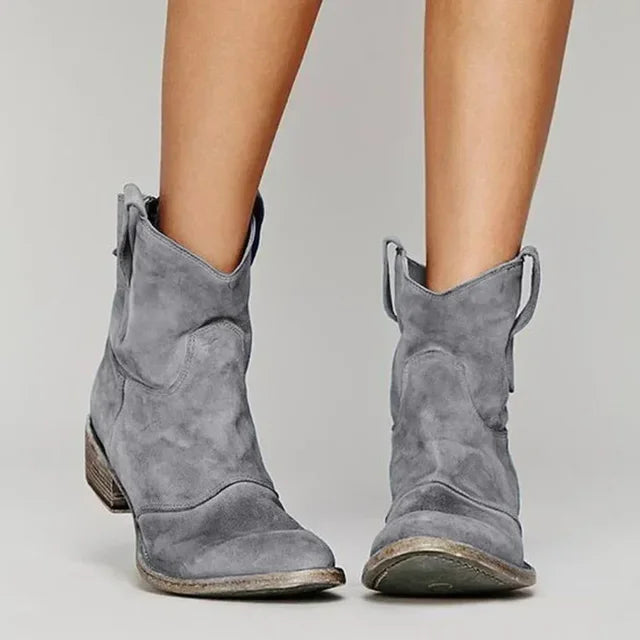Maya – Ankle Boots with a Western Twist