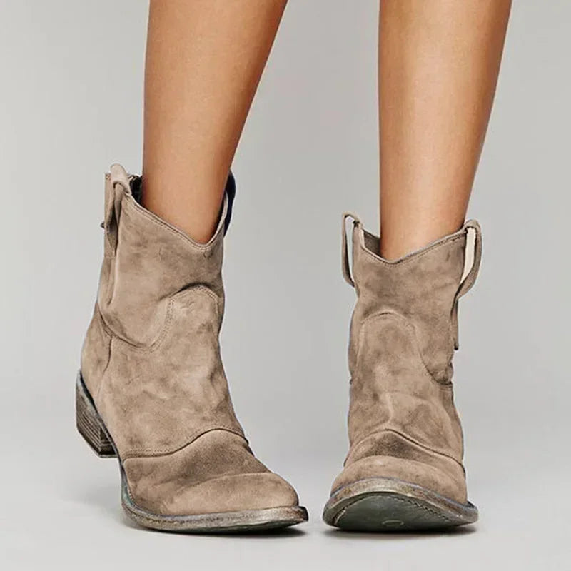 Maya – Ankle Boots with a Western Twist